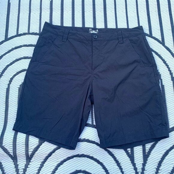 Under Armour Flat Front Loose Fit Shorts - Picture 1 of 7